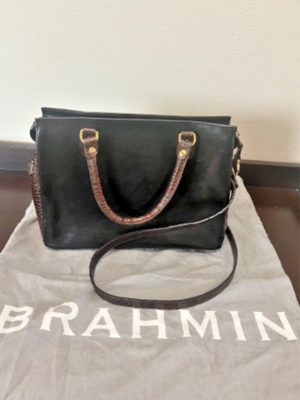 Brahmin Black & Brown Leather Satchel – Croc‑Embossed Trim, Crossbody Strap
